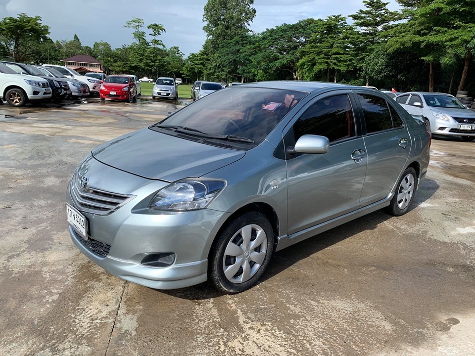 Toyota Vios ปี 2010 สีเทา (รูปที่ 4)