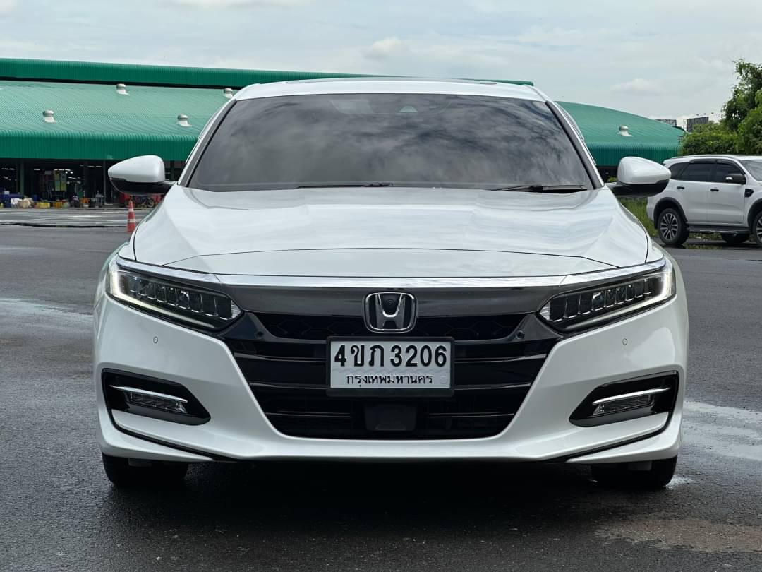 2019 Honda Accord สีขาว