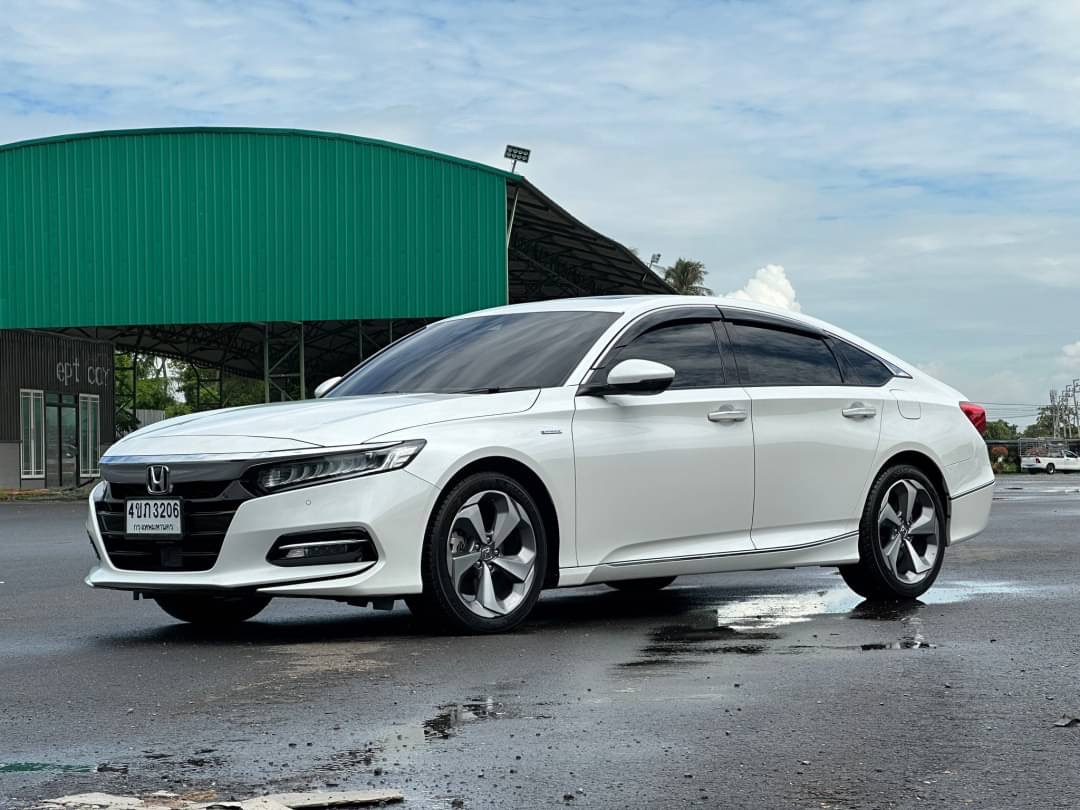 2019 Honda Accord สีขาว