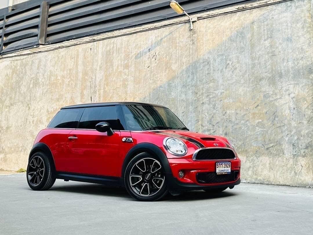 2013 Mini Cooper S LCI R56 สีแดง