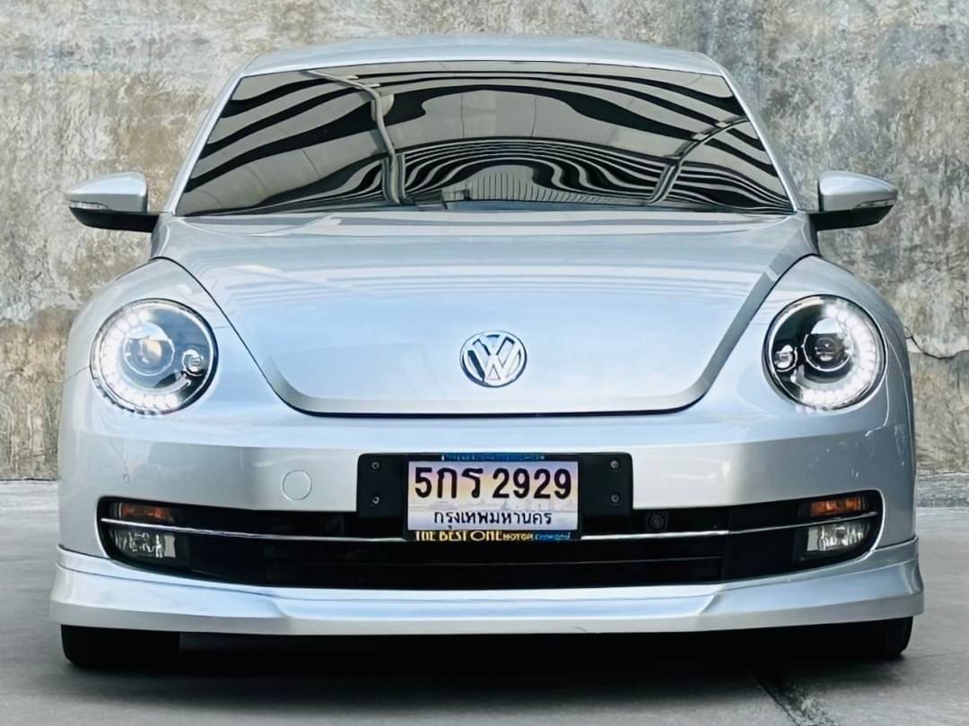 2013 Volkswagen New Beetle Coupe สีเงิน (รูปที่ 4)