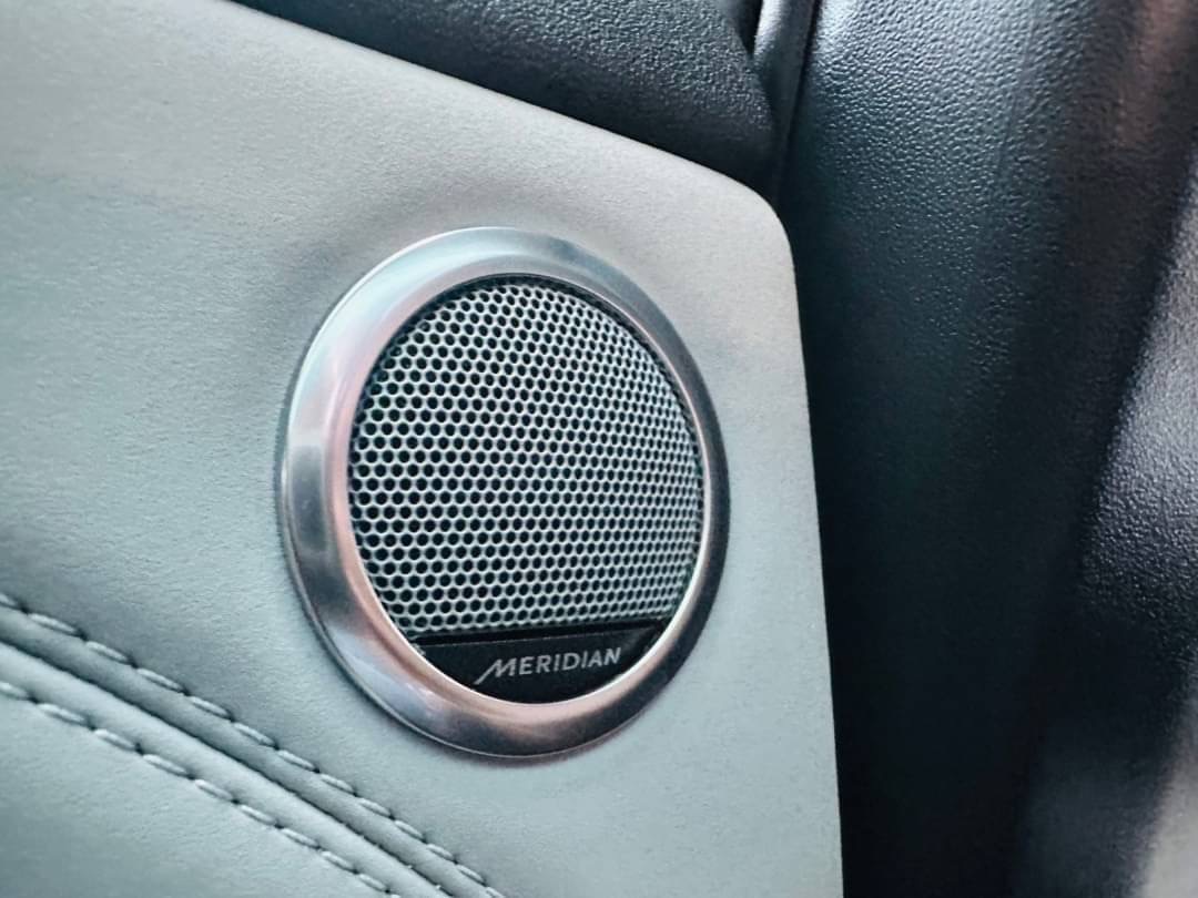 2019 Land Rover Range Rover สีเทา (รูปที่ 16)