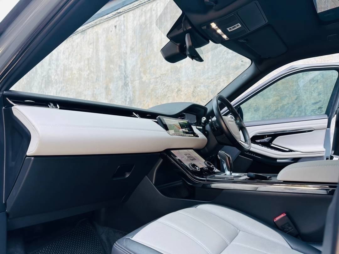 2019 Land Rover Range Rover สีเทา (รูปที่ 7)