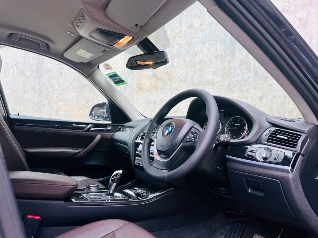 2015 BMW X3 F25 สีดำ (รูปที่ 4)
