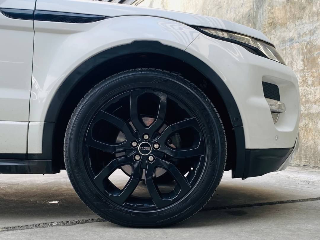2012 Land Rover Range Rover สีขาว (รูปที่ 6)