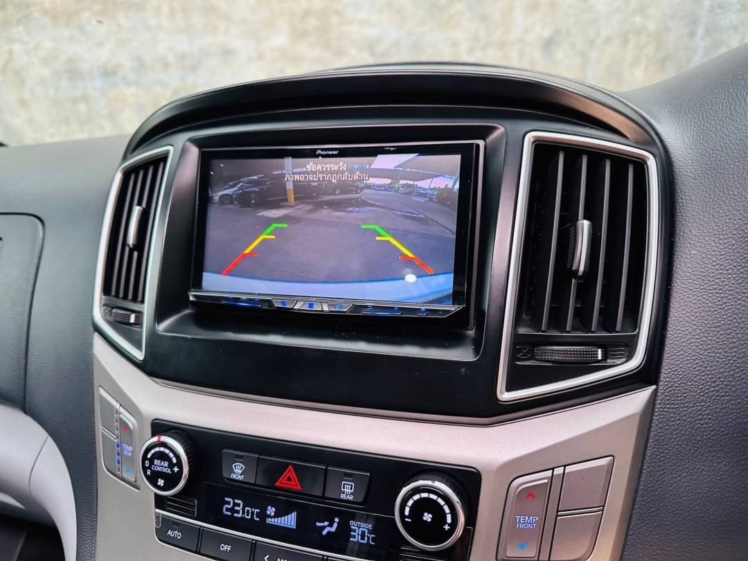 2019 Hyundai H-1 สีขาว (รูปที่ 16)