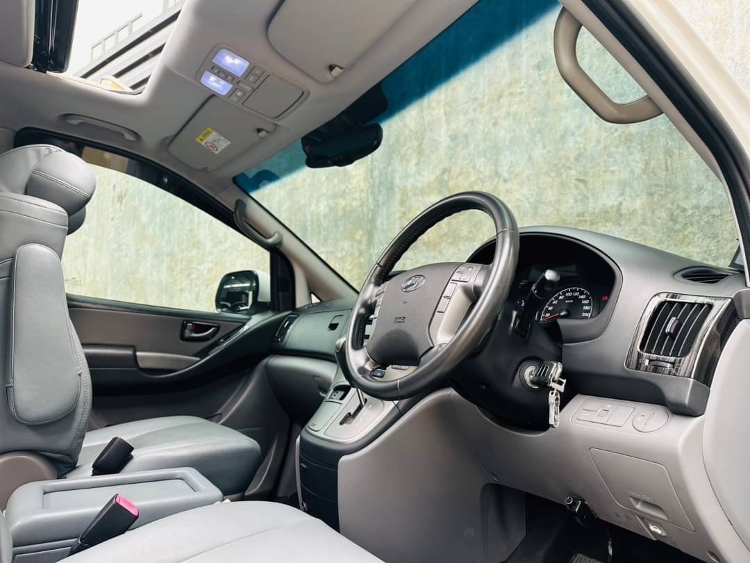 2019 Hyundai H-1 สีขาว (รูปที่ 9)