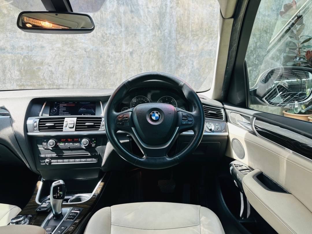2014 BMW X3 F25 สีเงิน (รูปที่ 6)
