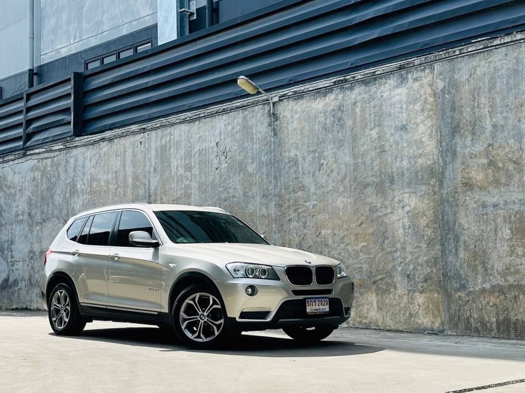 2014 BMW X3 F25 สีเงิน (รูปที่ 5)