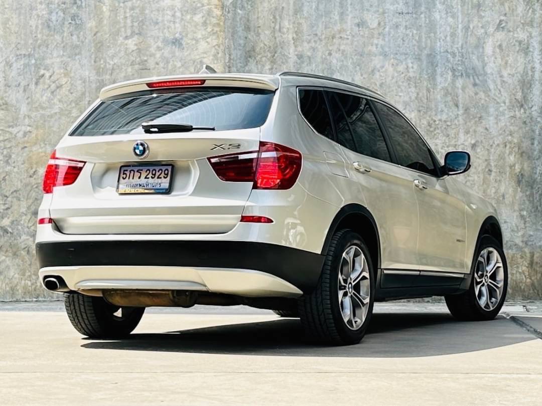 2014 BMW X3 F25 สีเงิน (รูปที่ 2)
