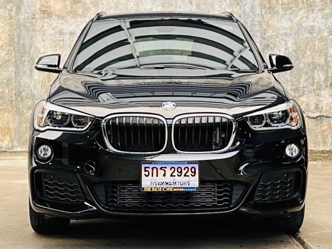 2020 BMW X1 U11 สีดำ (รูปที่ 3)