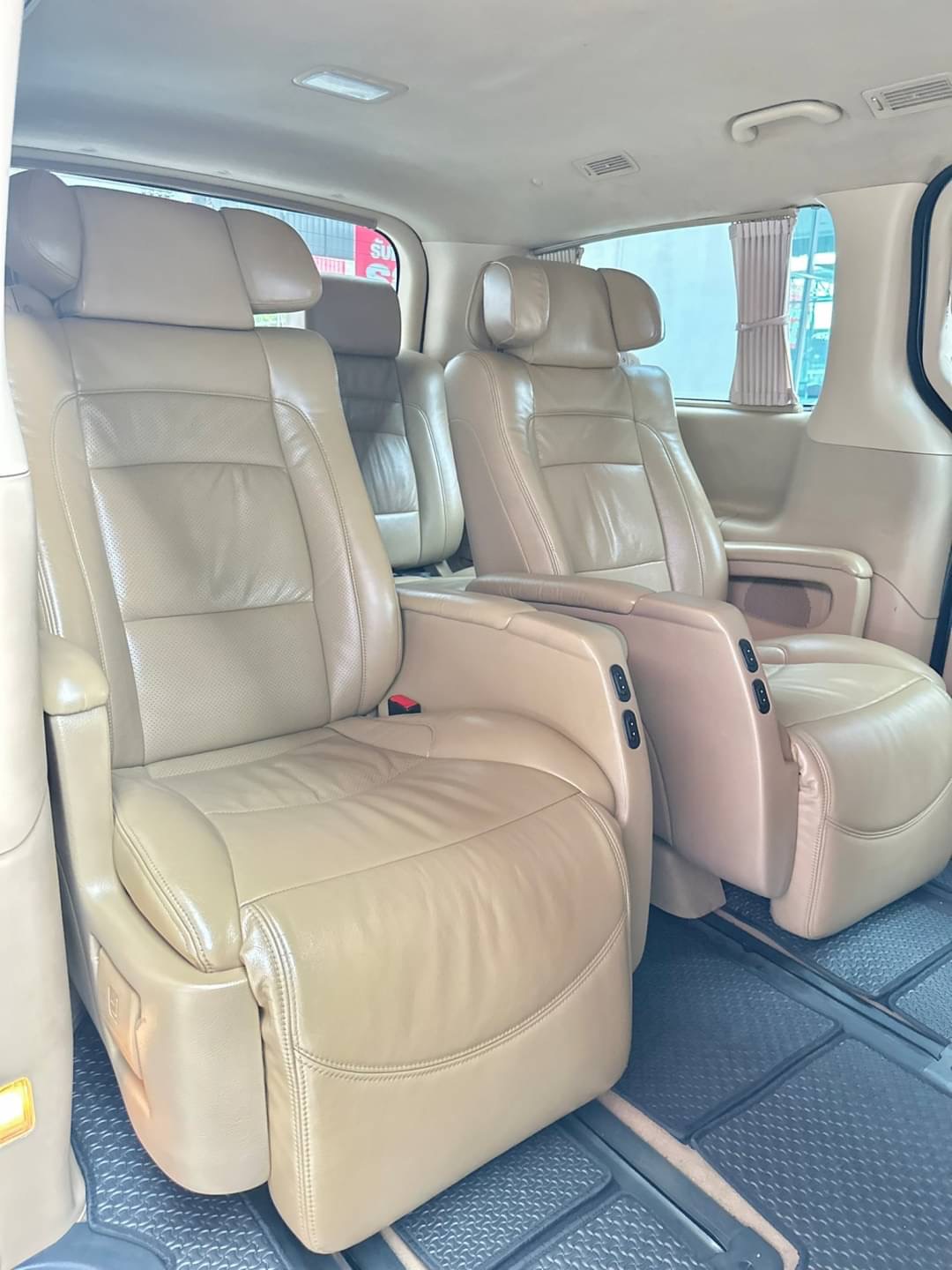 2012 Hyundai H-1 สีขาว (รูปที่ 14)