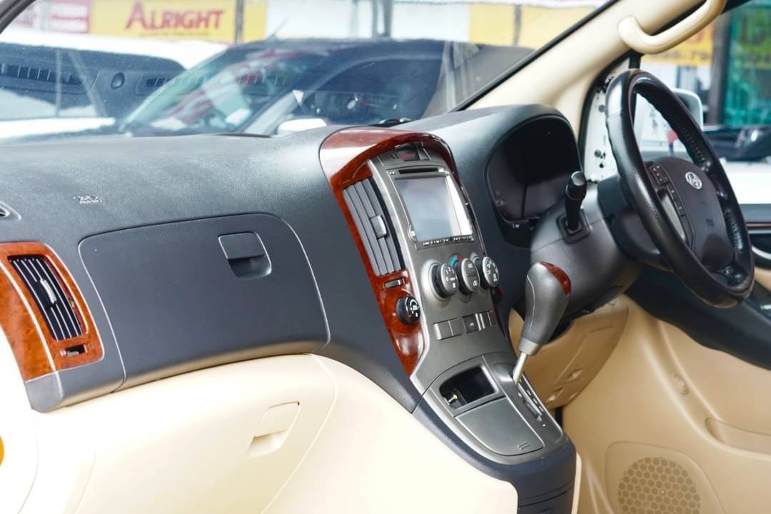 2012 Hyundai H-1 สีขาว (รูปที่ 11)