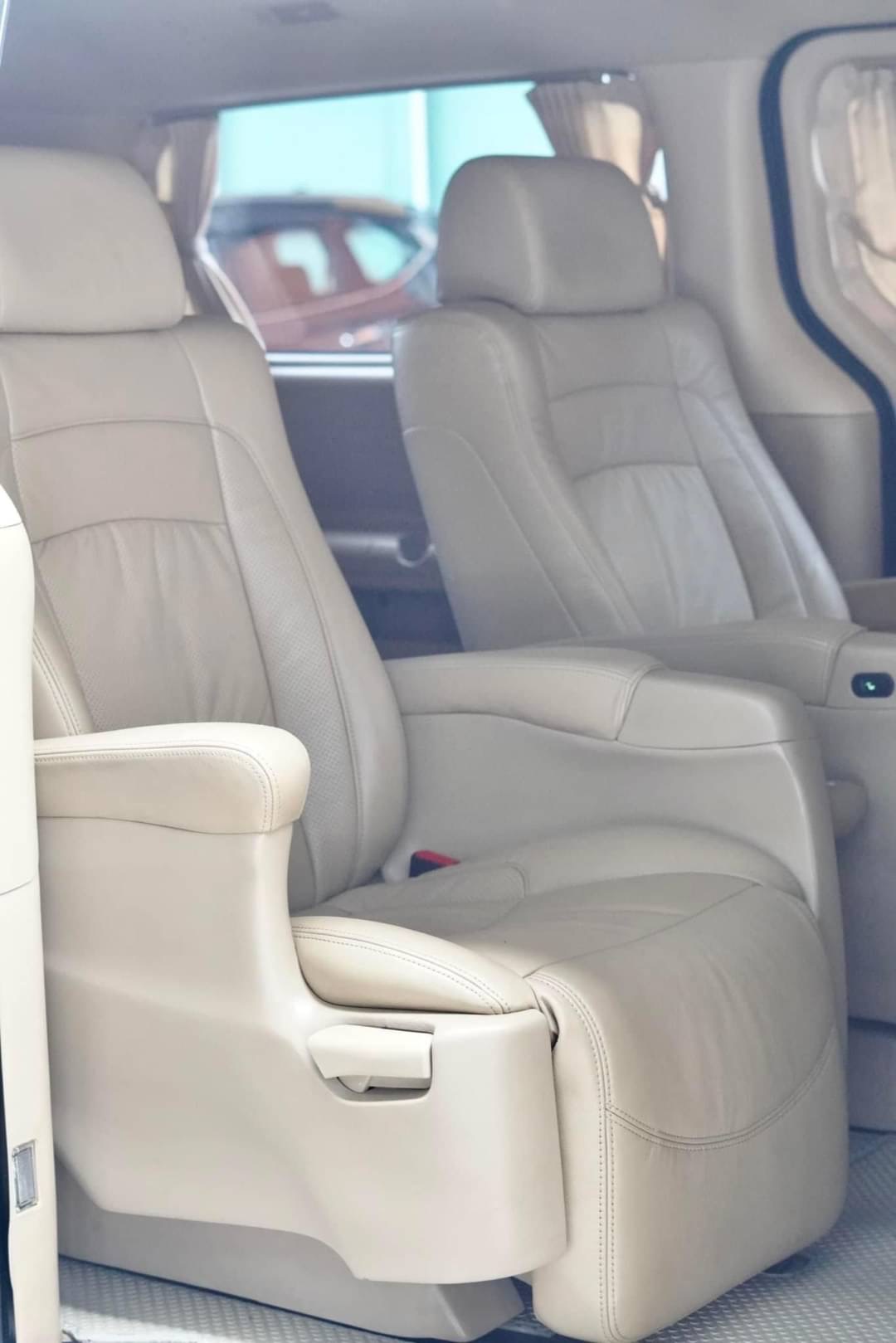 2013 Hyundai H-1 สีเงิน (รูปที่ 16)