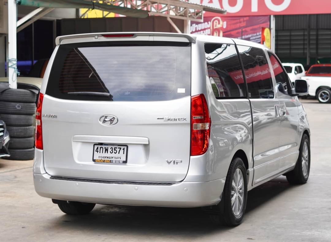 2013 Hyundai H-1 สีเงิน (รูปที่ 8)