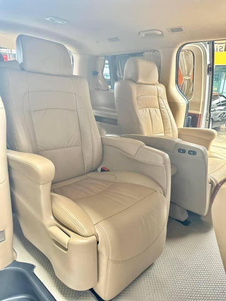 2013 Hyundai H-1 สีเงิน (รูปที่ 9)