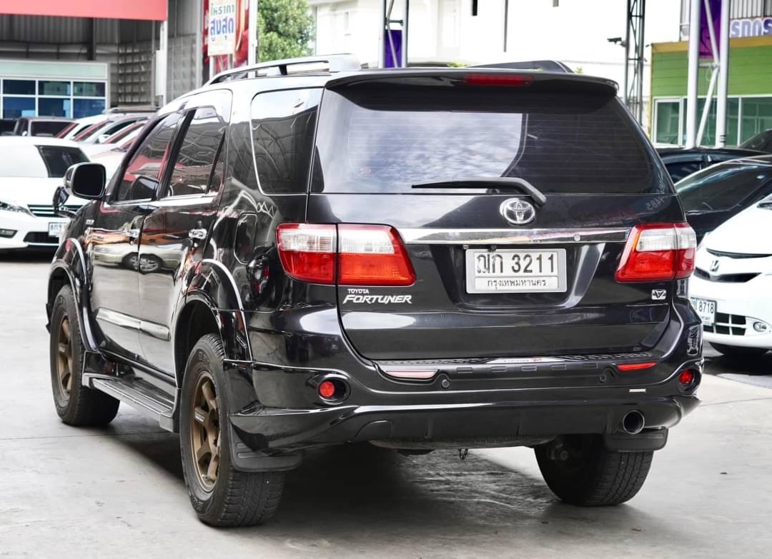 2008 Toyota Fortuner สีดำ