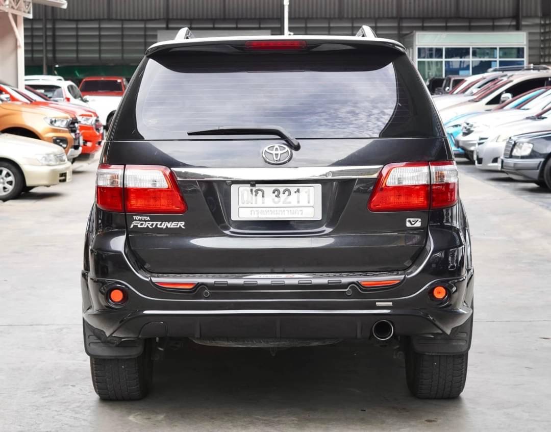 2008 Toyota Fortuner สีดำ (รูปที่ 7)
