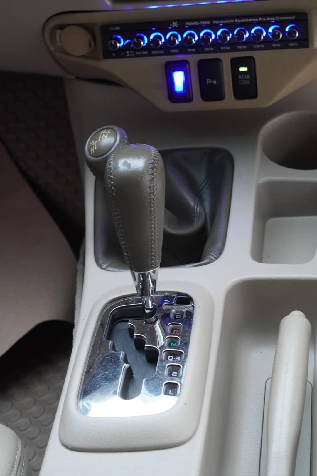 2008 Toyota Fortuner สีดำ (รูปที่ 8)