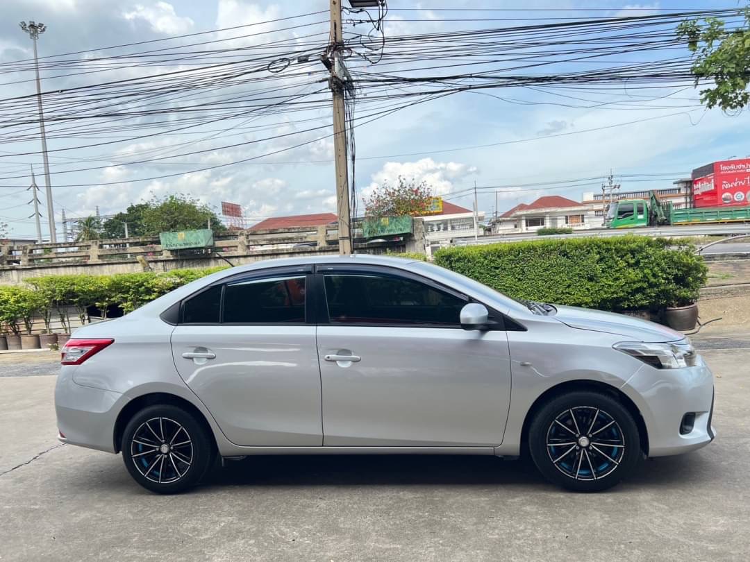 2013 Toyota Vios สีเทา