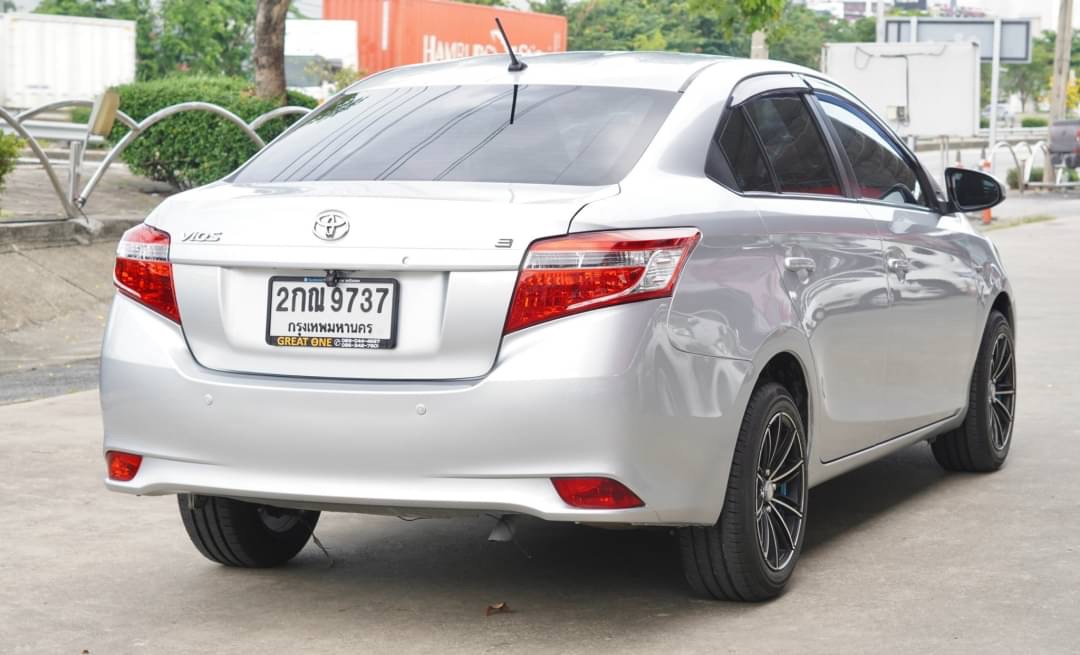 2013 Toyota Vios สีเทา