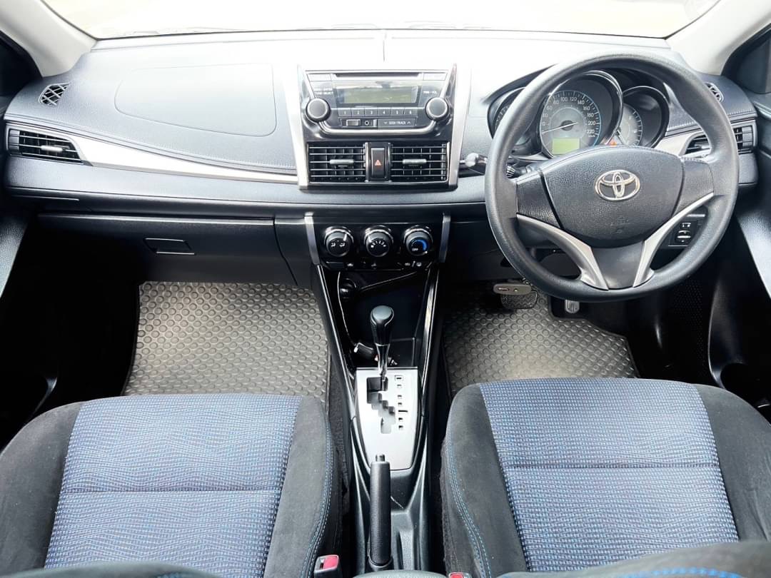 2013 Toyota Vios สีเทา