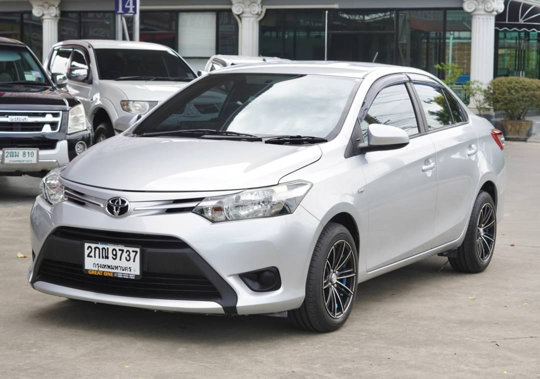 2013 Toyota Vios สีเทา