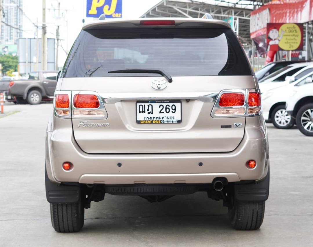 2008 Toyota Fortuner ไมเนอร์เชนจ์ 1 สีทอง (รูปที่ 2)