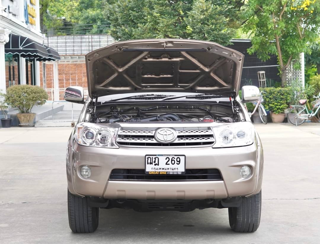 2008 Toyota Fortuner ไมเนอร์เชนจ์ 1 สีทอง