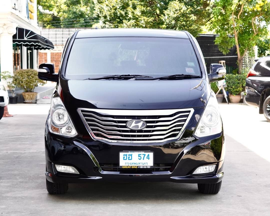 2012 Hyundai H-1 สีดำ