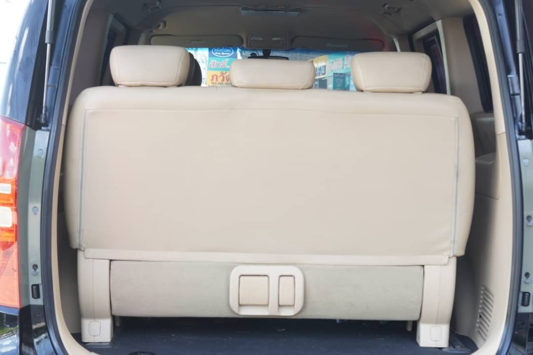 2012 Hyundai H-1 สีดำ (รูปที่ 12)