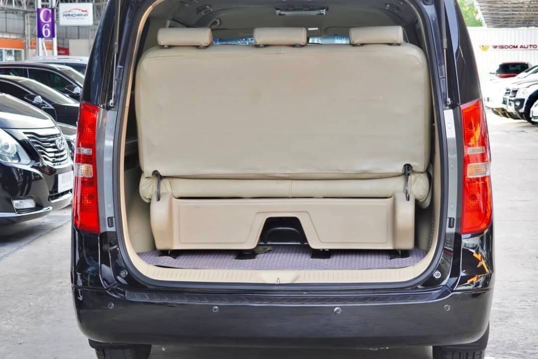 2010 Hyundai H-1 สีดำ (รูปที่ 15)