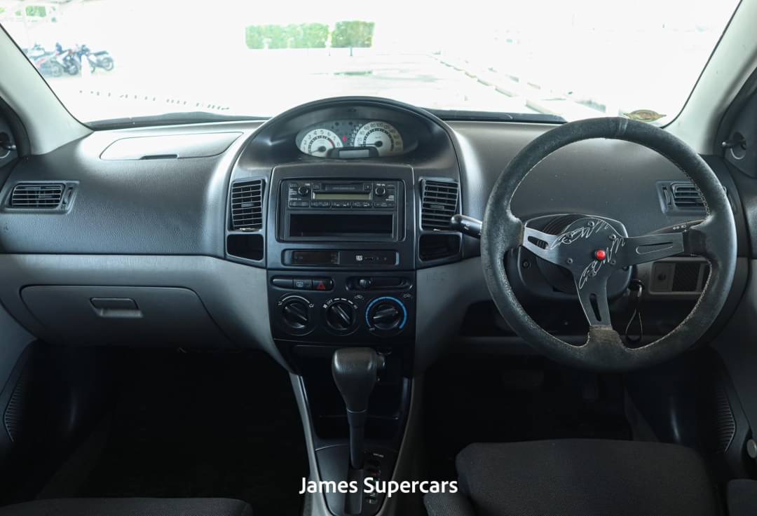 2004 Toyota Vios สีแดง (รูปที่ 9)
