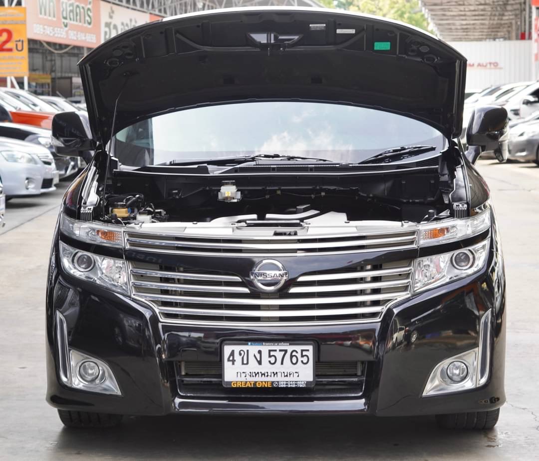 2012 Nissan Elgrand สีดำ (รูปที่ 5)
