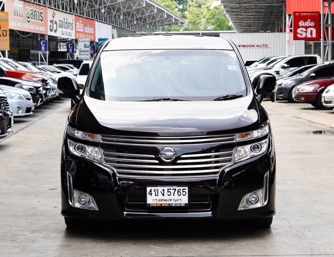 2012 Nissan Elgrand สีดำ