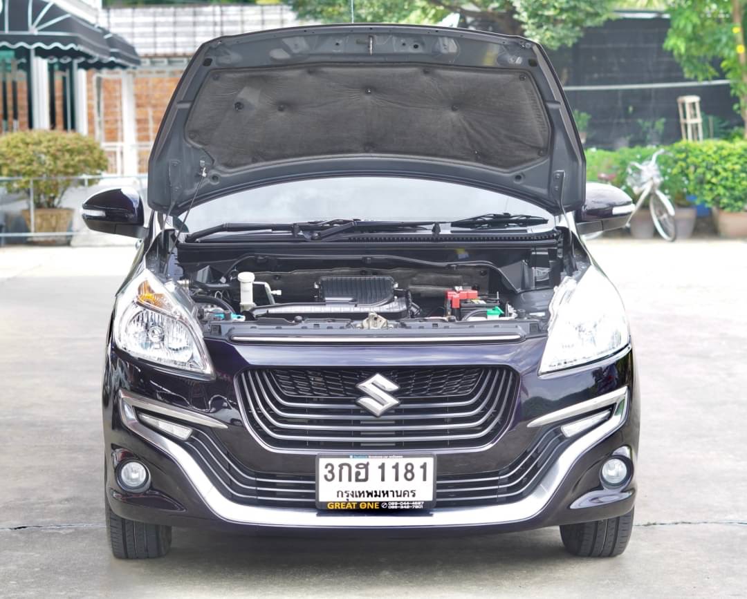 2017 Suzuki Ertiga สีดำ (รูปที่ 2)