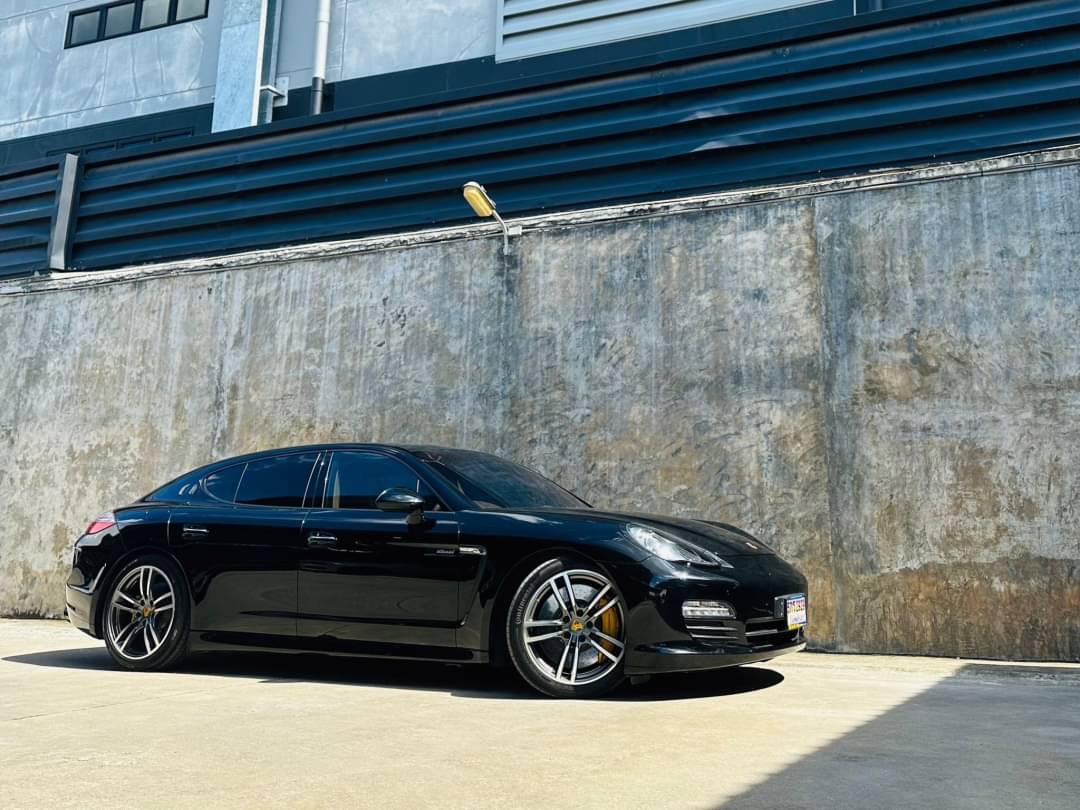 2012 Porsche Panamera สีดำ (รูปที่ 8)
