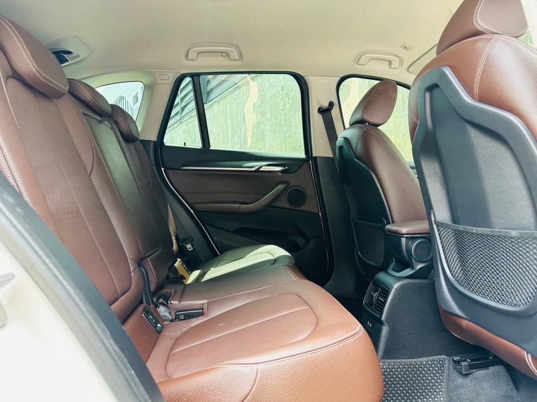 2019 BMW X1 F48 สีขาว (รูปที่ 5)