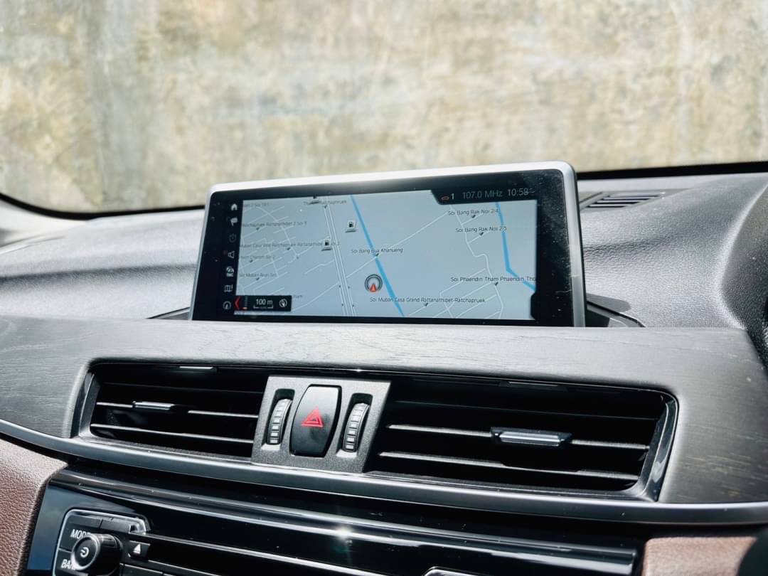 2019 BMW X1 F48 สีขาว (รูปที่ 11)