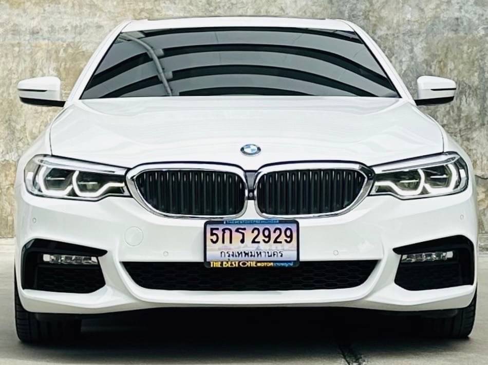 2018 BMW 5 Series G30 530e สีขาว (รูปที่ 7)