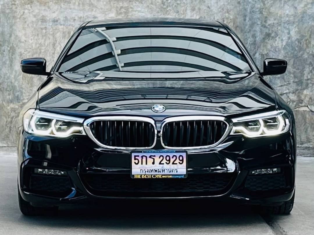 2018 BMW 5 Series G30 520d สีดำ (รูปที่ 7)