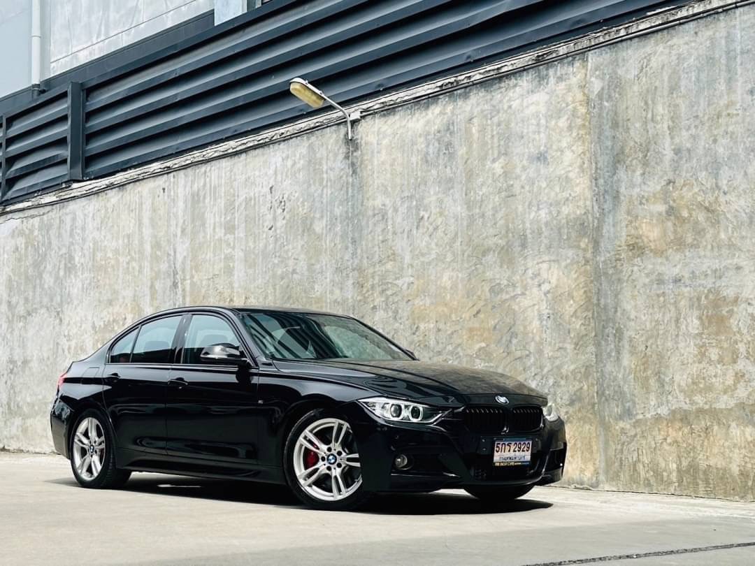 2014 BMW 3 Series F30 325d สีดำ (รูปที่ 3)