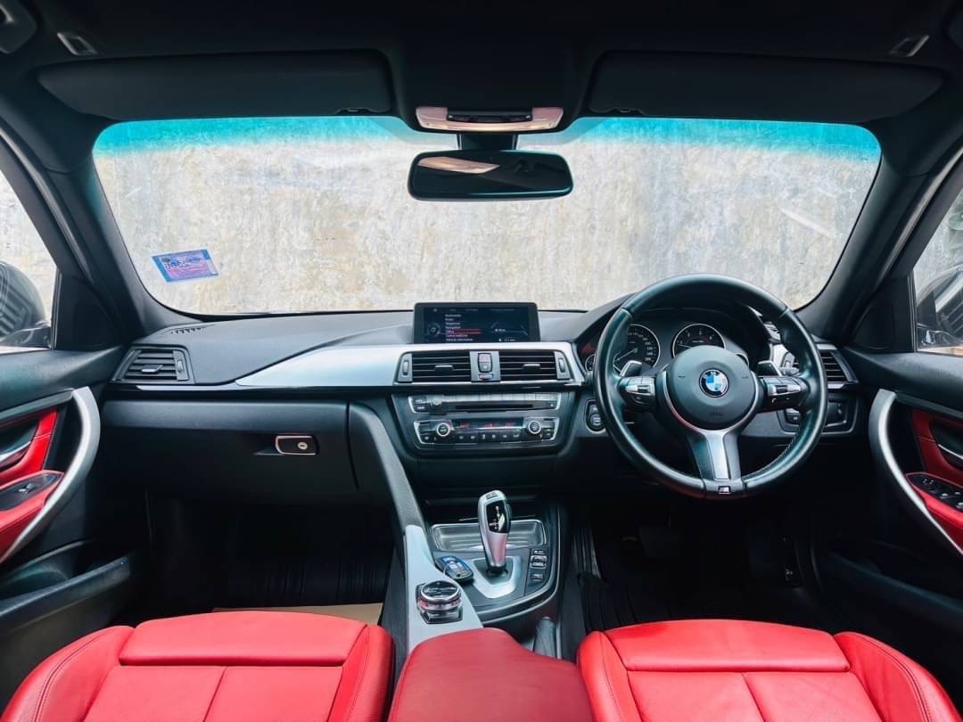2014 BMW 3 Series F30 325d สีดำ (รูปที่ 6)