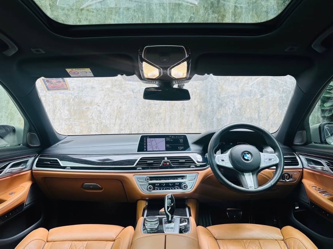2020 BMW 730Ld SDRIVE M-Sport สีเทา (รูปที่ 10)