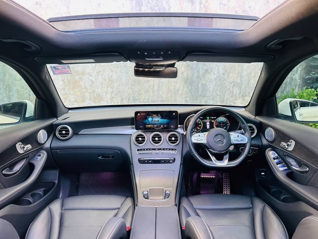2020 Mercedes-Benz 300e AMG DYNAMIC โฉม W253 สีขาว (รูปที่ 11)