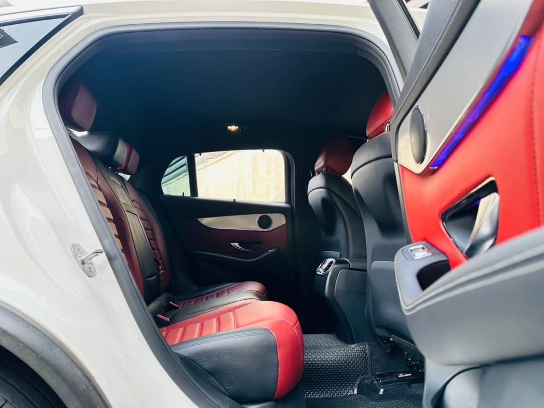 2019 Mercedes-Benz GLC-Class GLC 220 d สีขาว (รูปที่ 11)