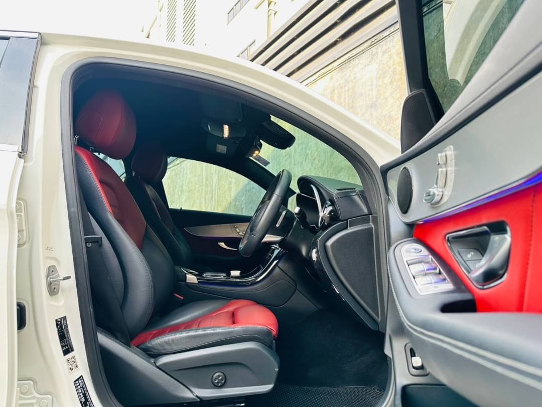 2019 Mercedes-Benz GLC-Class GLC 220 d สีขาว (รูปที่ 12)