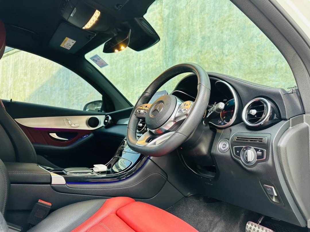 2019 Mercedes-Benz GLC-Class GLC 220 d สีขาว (รูปที่ 3)