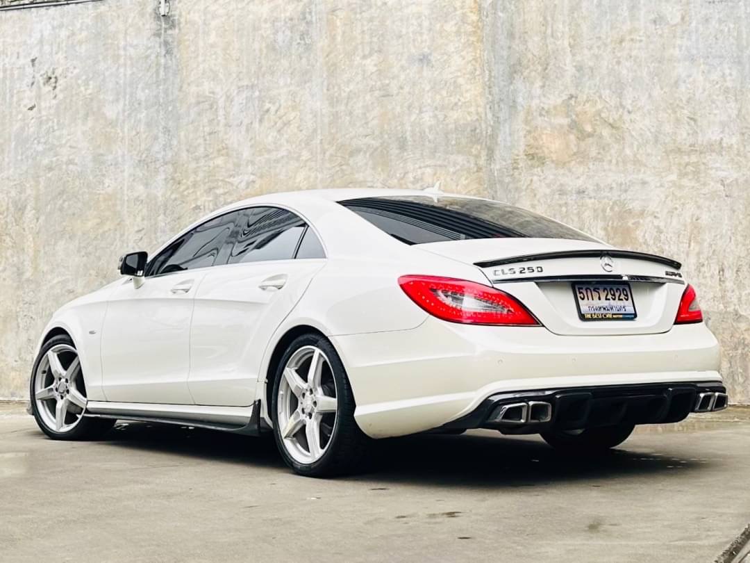2012 Mercedes-Benz CLS-Class W218 CLS250 สีขาว (รูปที่ 4)