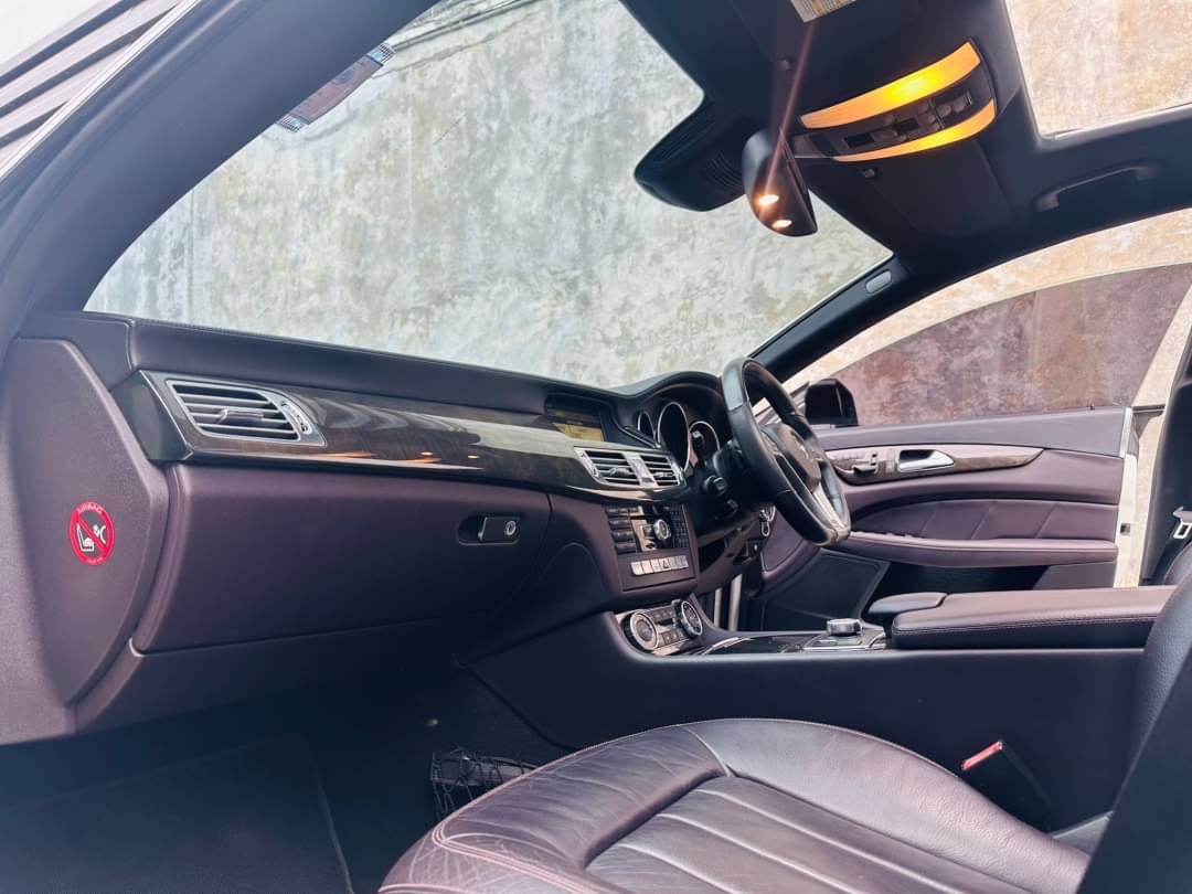 2012 Mercedes-Benz CLS-Class W218 CLS250 สีขาว (รูปที่ 15)